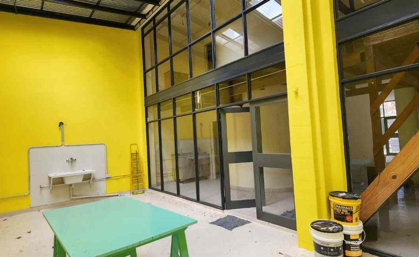 Foto de VENTA LOCAL 137 M2 CON 2 COCHERAS SAN TELMO, imagen 1
