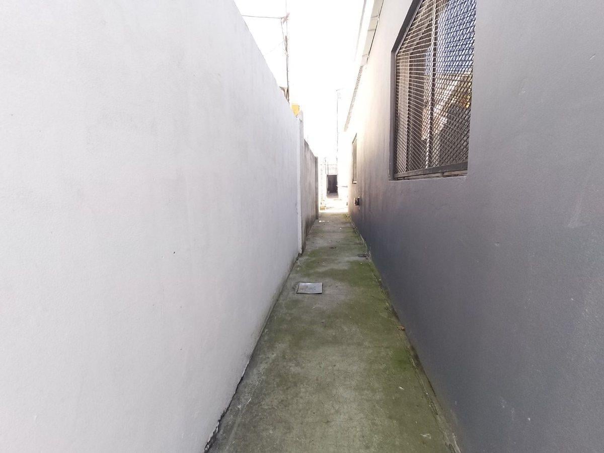 Foto de PH 2 AMB TIPO LOFT CON PATIO-REMEDIOS DE ESCALADA, imagen 1