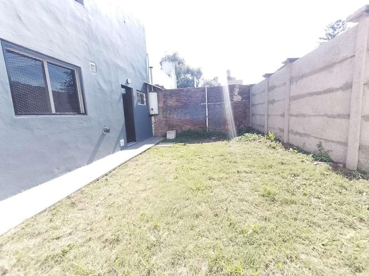 Foto de PH 2 AMB TIPO LOFT CON PATIO-REMEDIOS DE ESCALADA, imagen 3
