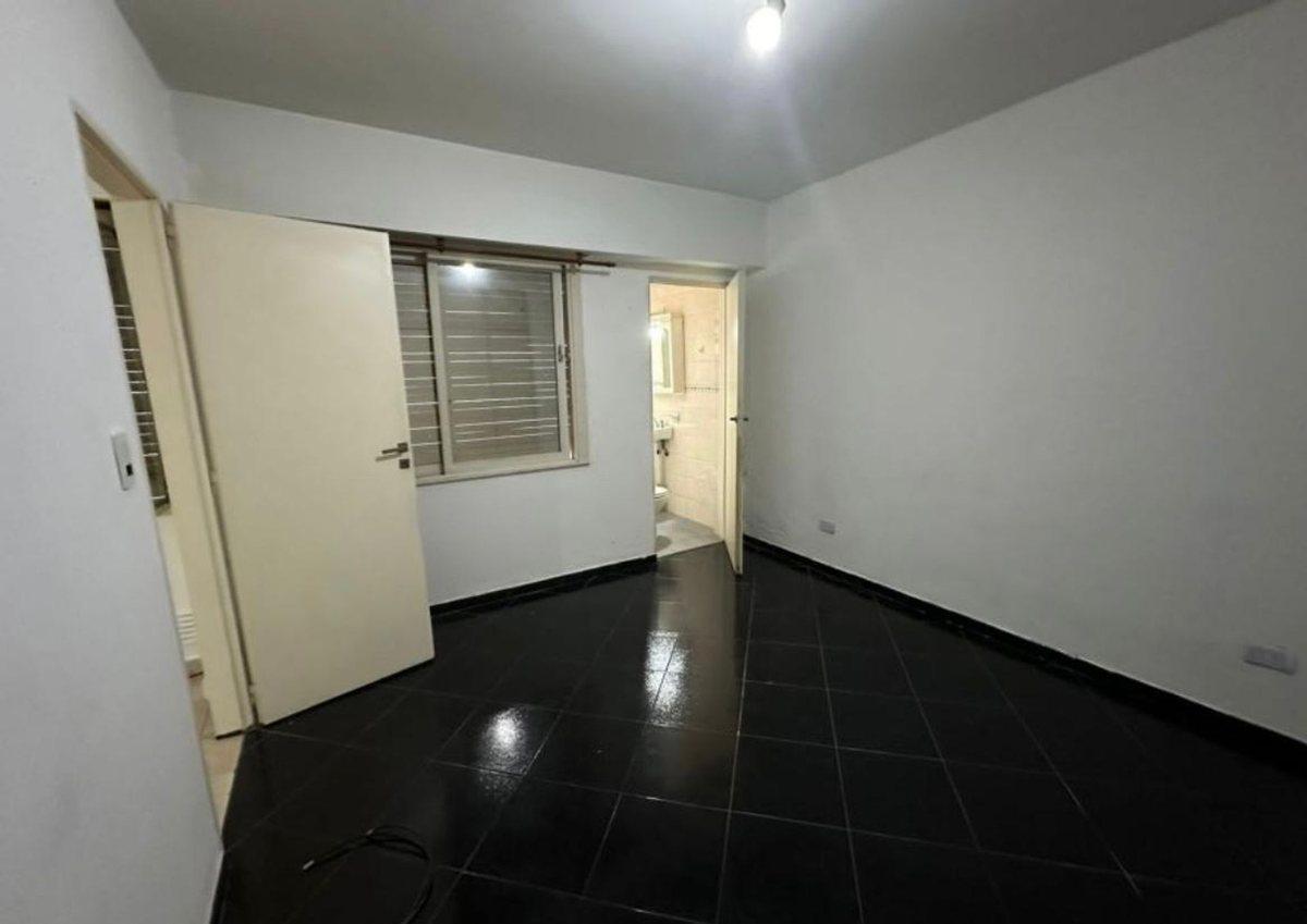 Foto de VENTA PH 2 AMB LANUS ESTE APTO CREDITO, imagen 5