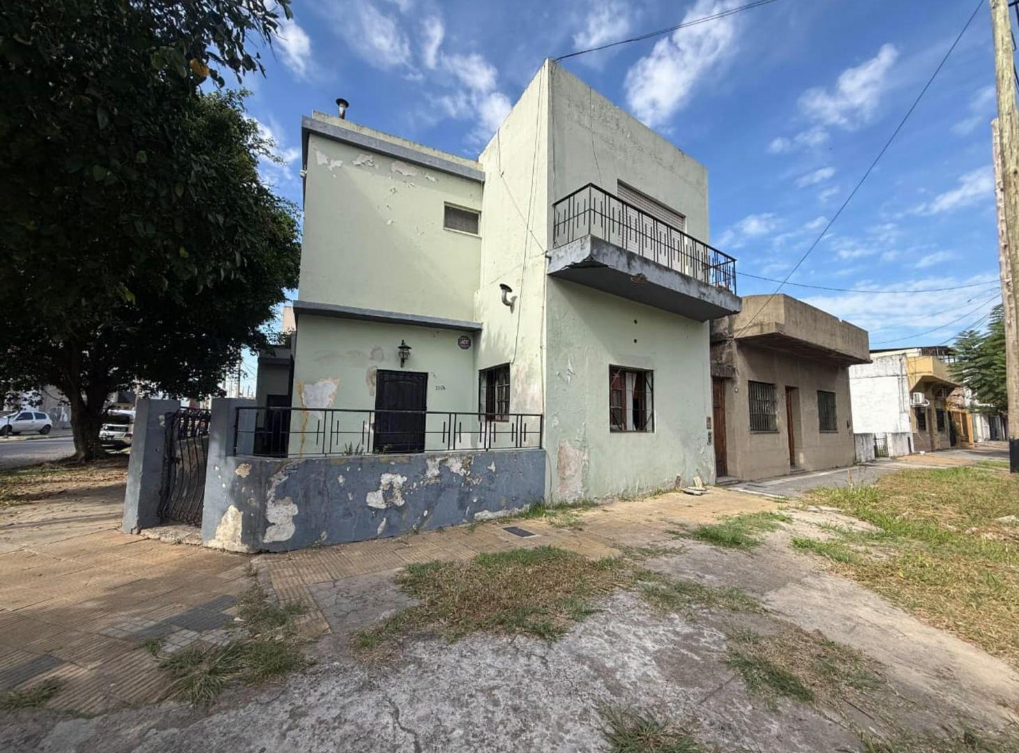 Foto de Casa 3 amb+depto 3 amb c/coch,patio venta en BLOCK, imagen 5