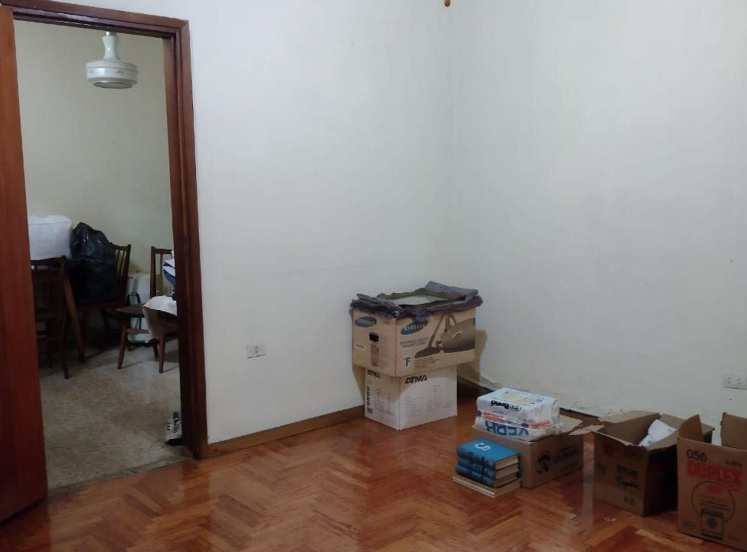 Foto de Casa en muy buen estado Bolaños al 1000 c/cochera, imagen 3