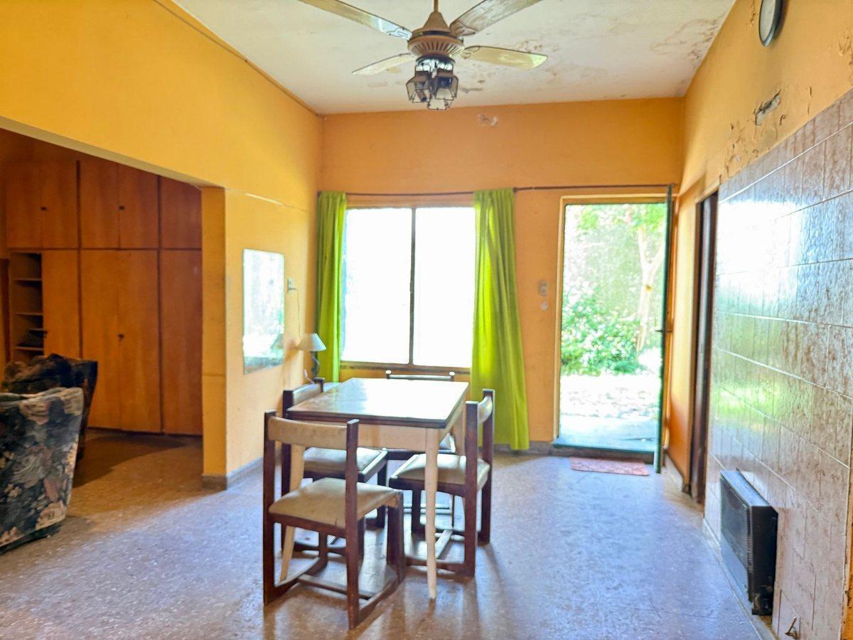 Foto de Venta casa a reciclar. Fondo libre. Apta crédito., imagen 1