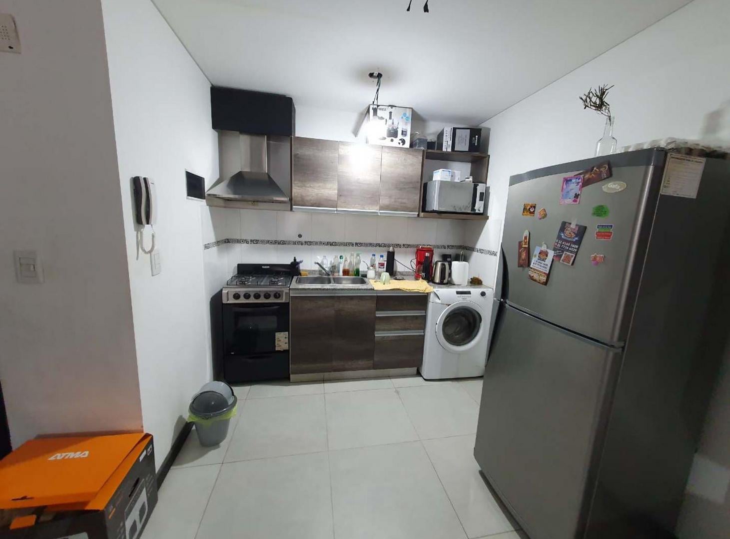 Foto de MONOAMBIENTE EN LANUSITA CON COCHERA, imagen 2