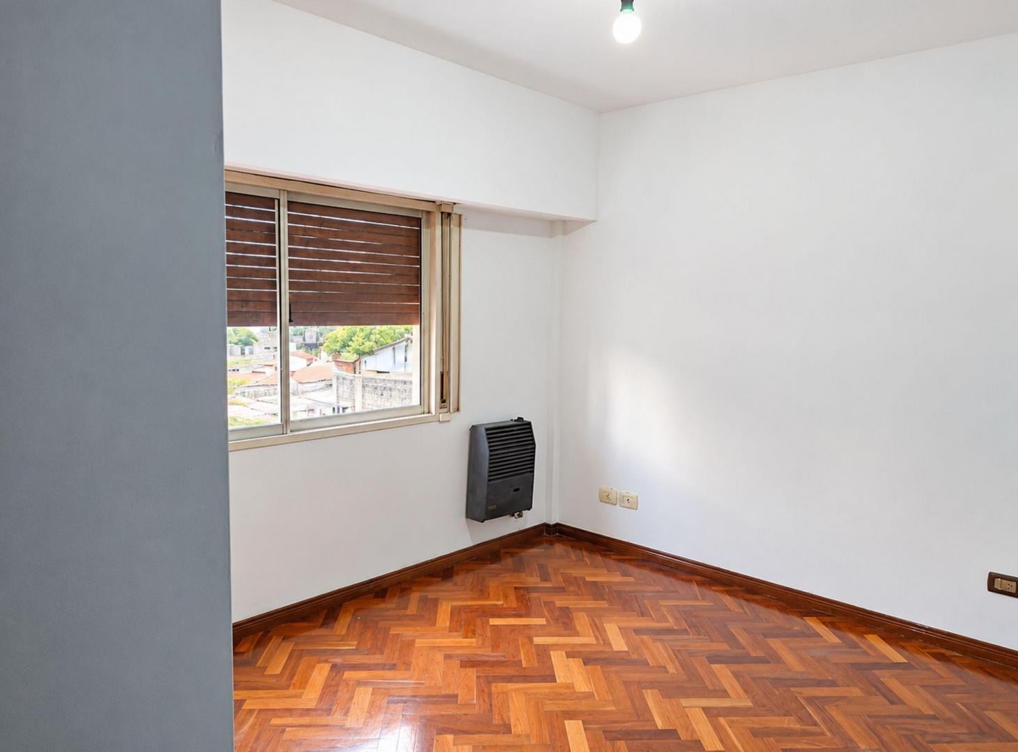 Foto de HERMOSO DEPARTAMENTO 3 AMB CON BALCON Y COCHERA, imagen 4