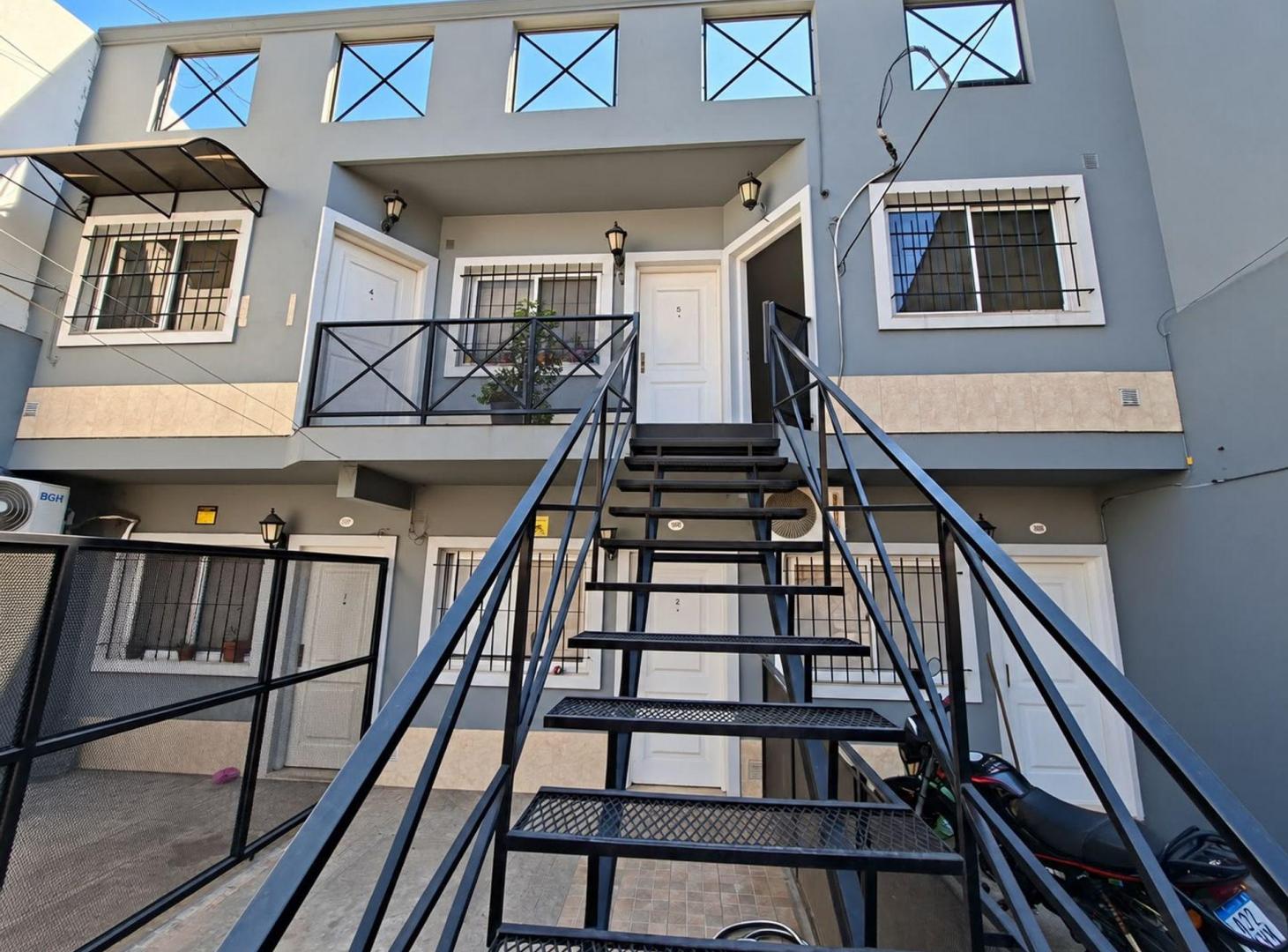 Foto de Venta de departamento 2 ambientes. APTO CRÉDITO., imagen 2