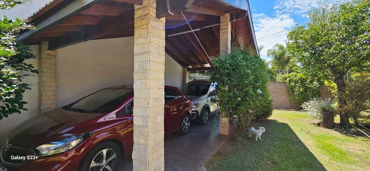 Foto de EXCELENTE CASA CHALET ADROGUÉ - PARQUE - COCHERAS, imagen 3