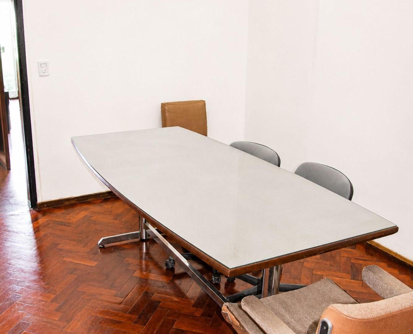 Foto de DEPARTAMENTO 3 AMB 2 DORMITORIO Y HAB SERVICIO, imagen 3