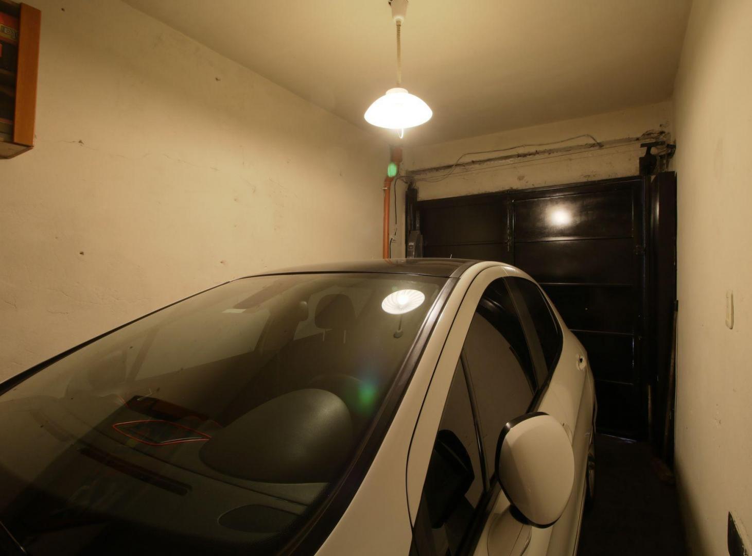 Foto de CASA L/PROPIO+ RECICLADA HACE 6 AÑOS-5 AMB+COCH, imagen 5