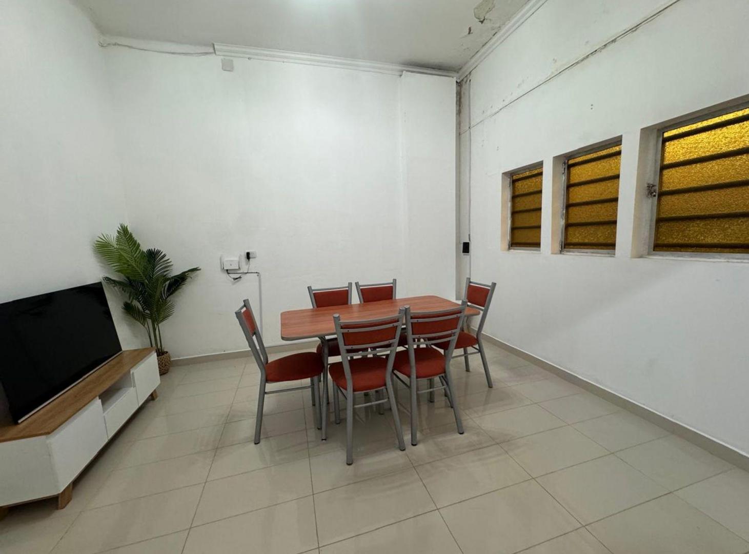 Foto de VENTA CASA 3/4 AMB LANUS OESTE POSIBILIDAD GARAGE, imagen 2