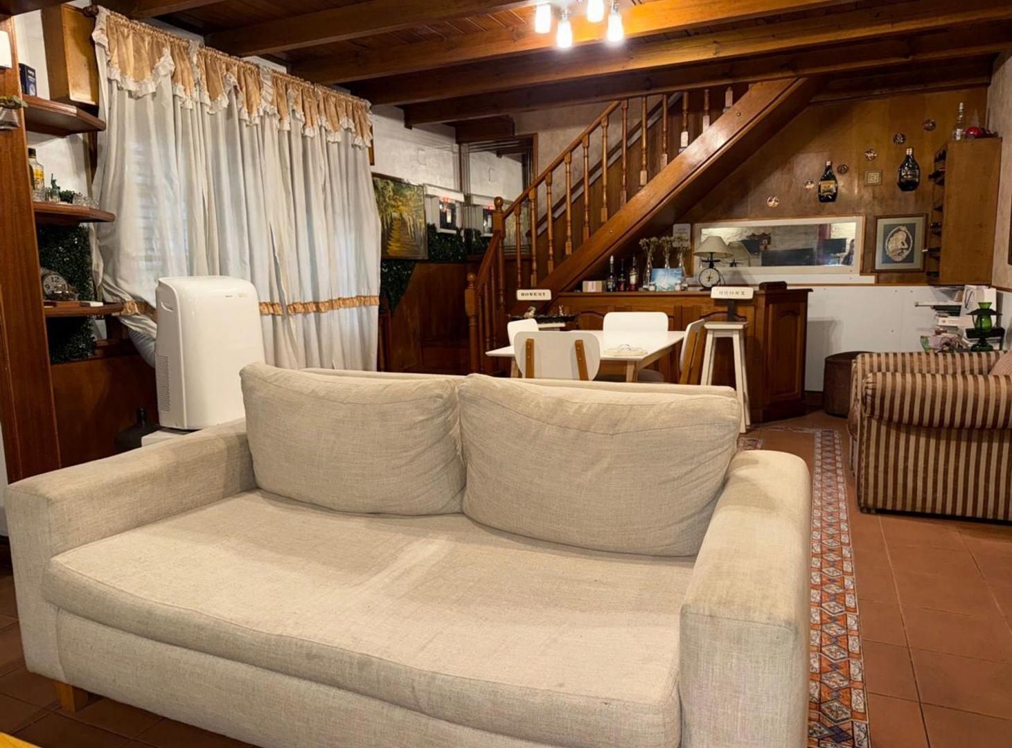 Foto de CASA EN VENTA-5 AMBT.C/TERRAZA -QUINCHO-AVELLANEDA, imagen 1