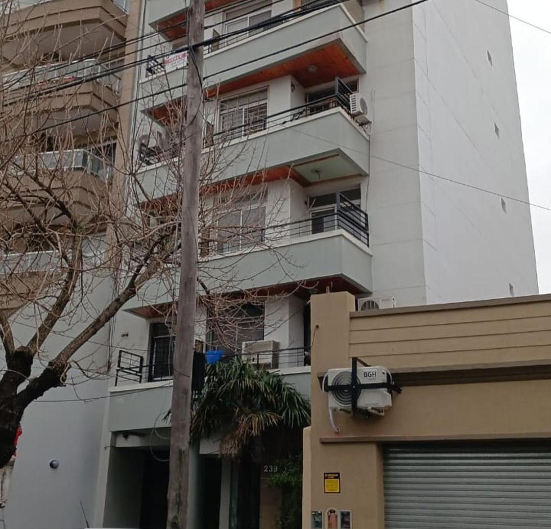 Foto de Dpto 2 amb al frente- Balcón- Alquiler- Lanús O., imagen 2