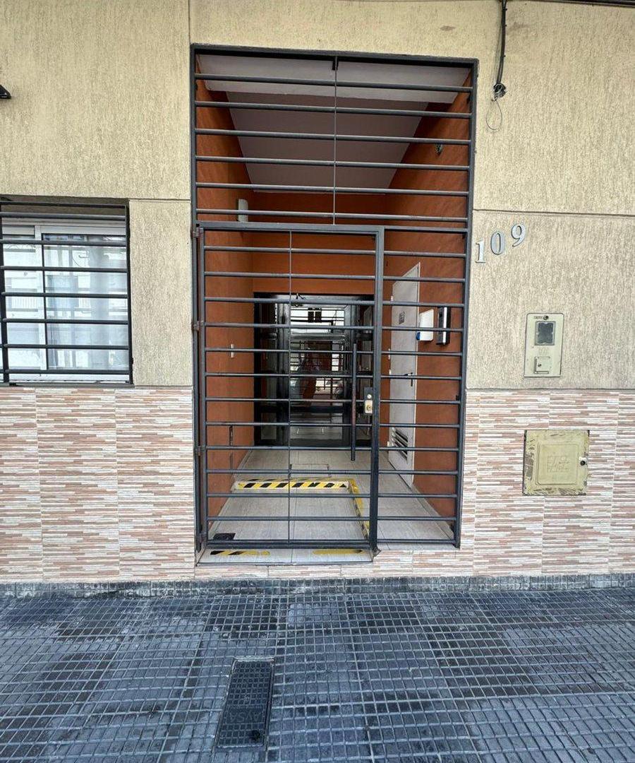 Foto de DEPARTAMENTO 2 AMBIENTES AVELLANEDA.- APTO CREDITO, imagen 1