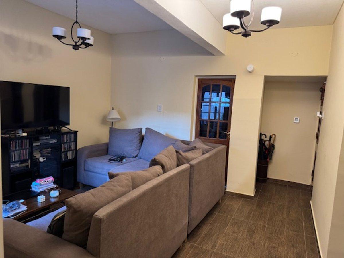Foto de CASA EN MUY BUEN ESTADO, imagen 2