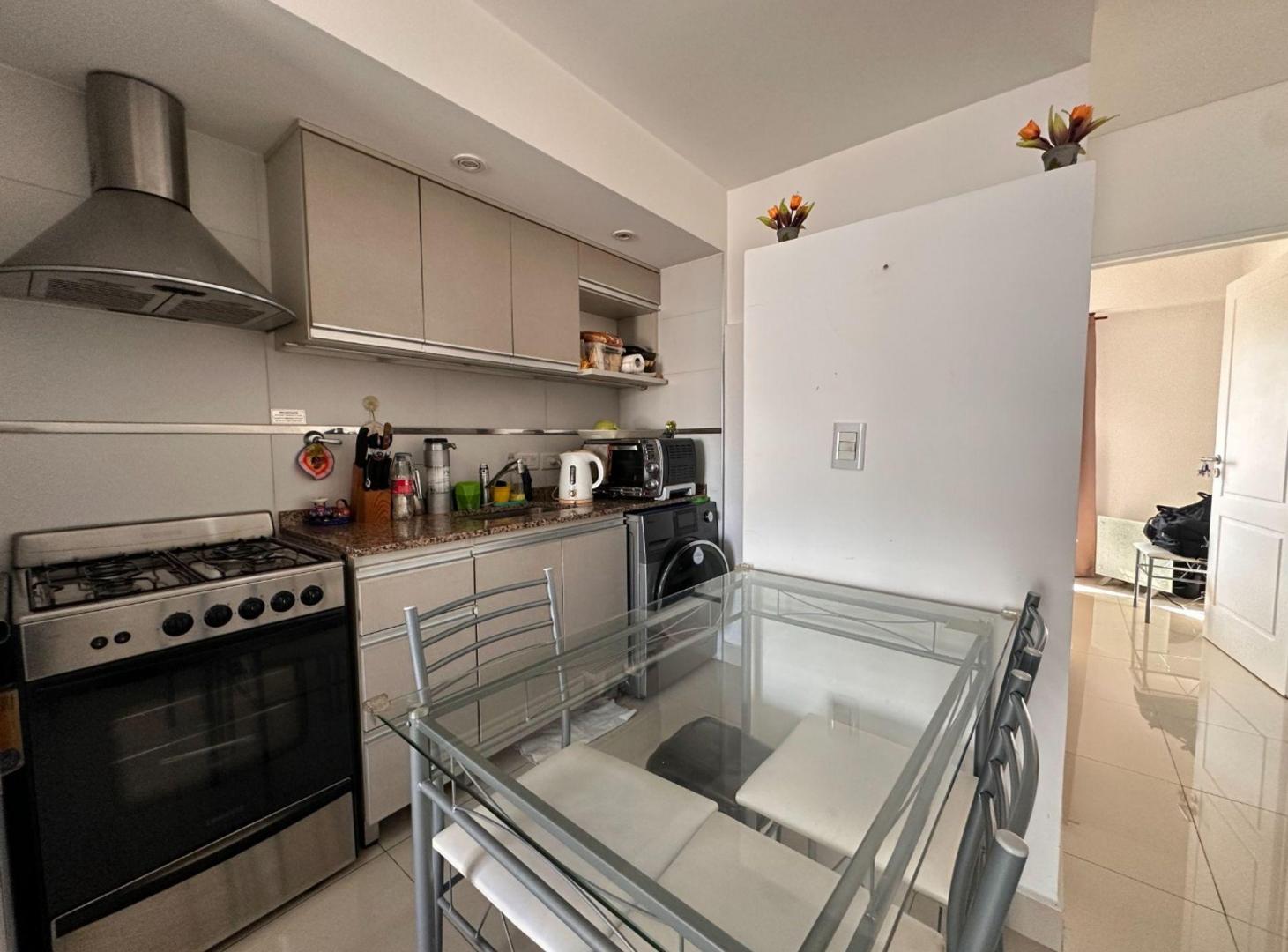 Foto de VENTA DEPTO SEMIPISO 2 AMB - CABA, imagen 1