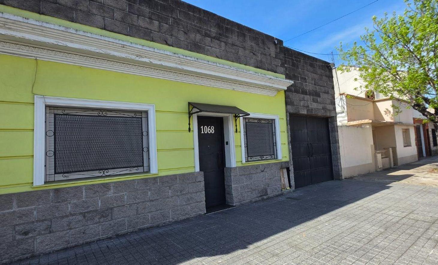 Foto de VENTA CASA 3 AMB COCHERA PASANTE A GALPON GERLI, imagen 1