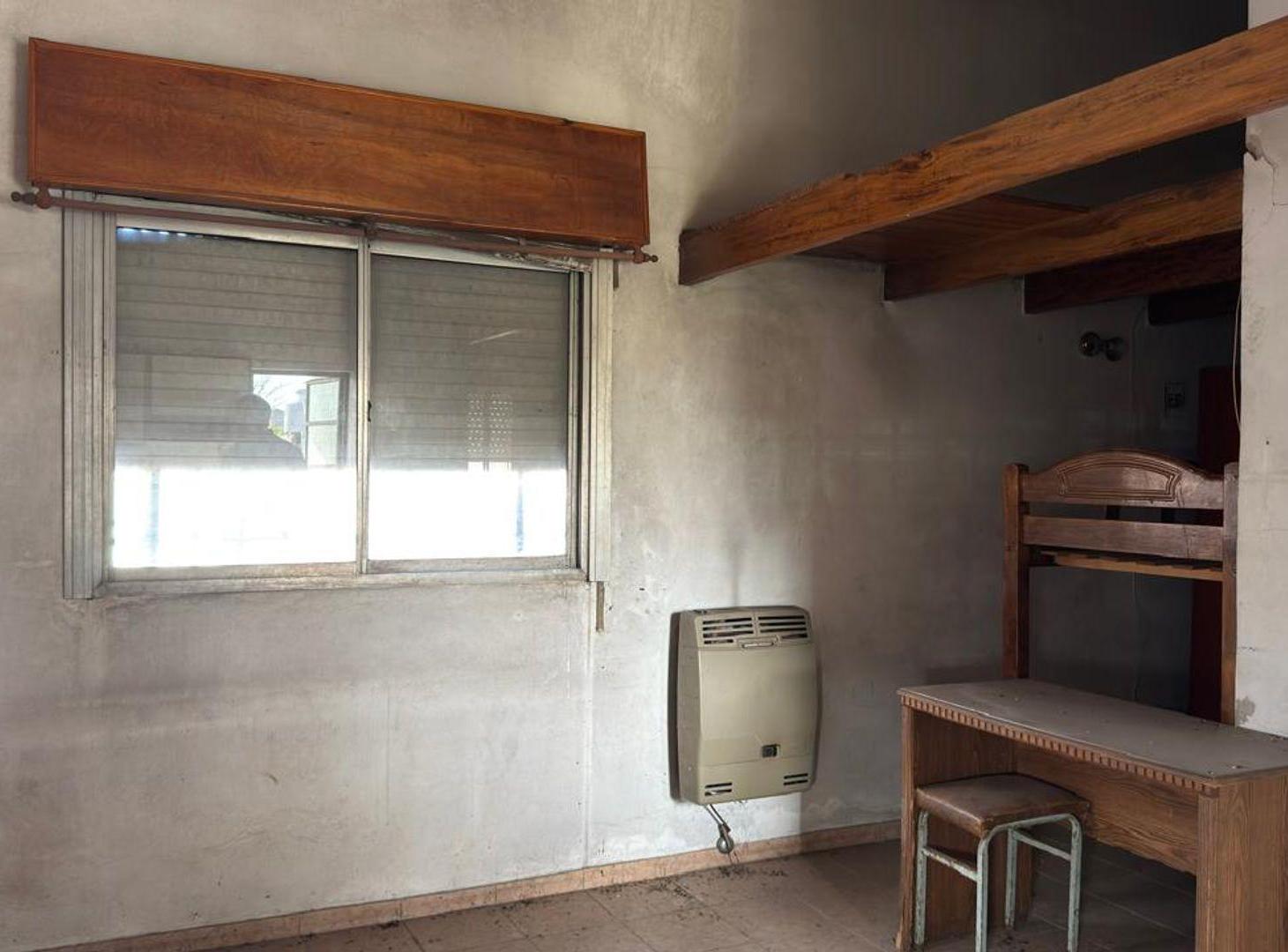 Foto de LOTE DE 8.66 X 34,64 CON COCHERAS Y 2 UNIDADES, imagen 5