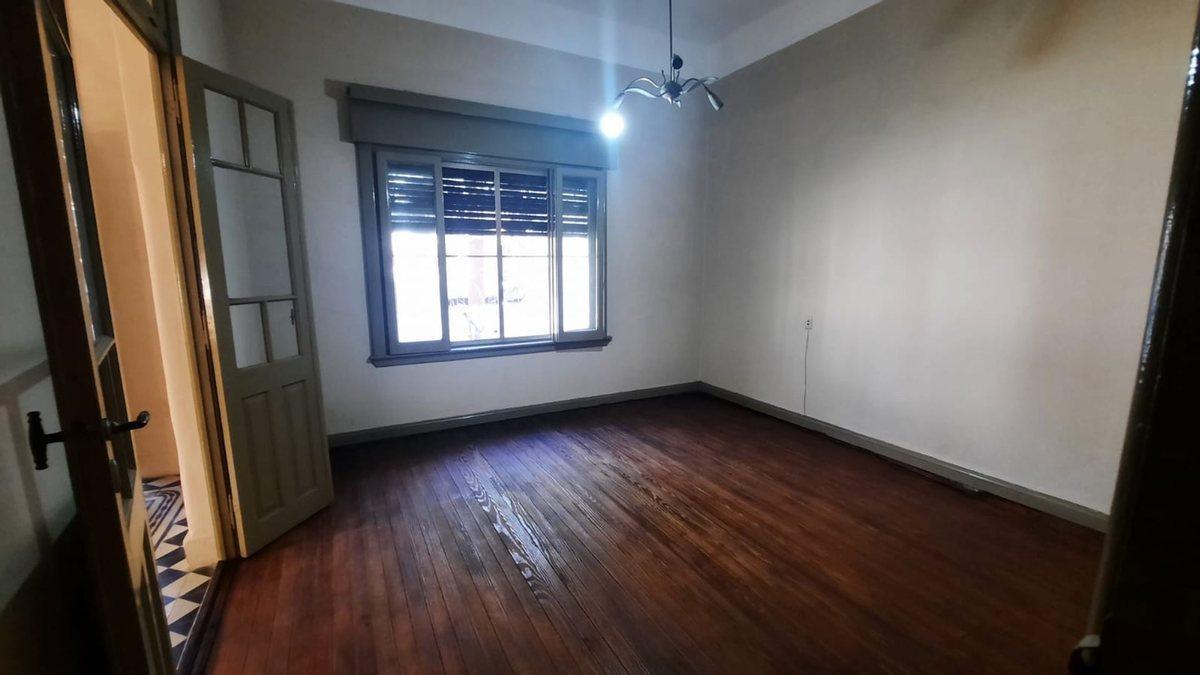 Foto de OPORT: CASA DE 315 M2 A RECICLAR 100%, imagen 3