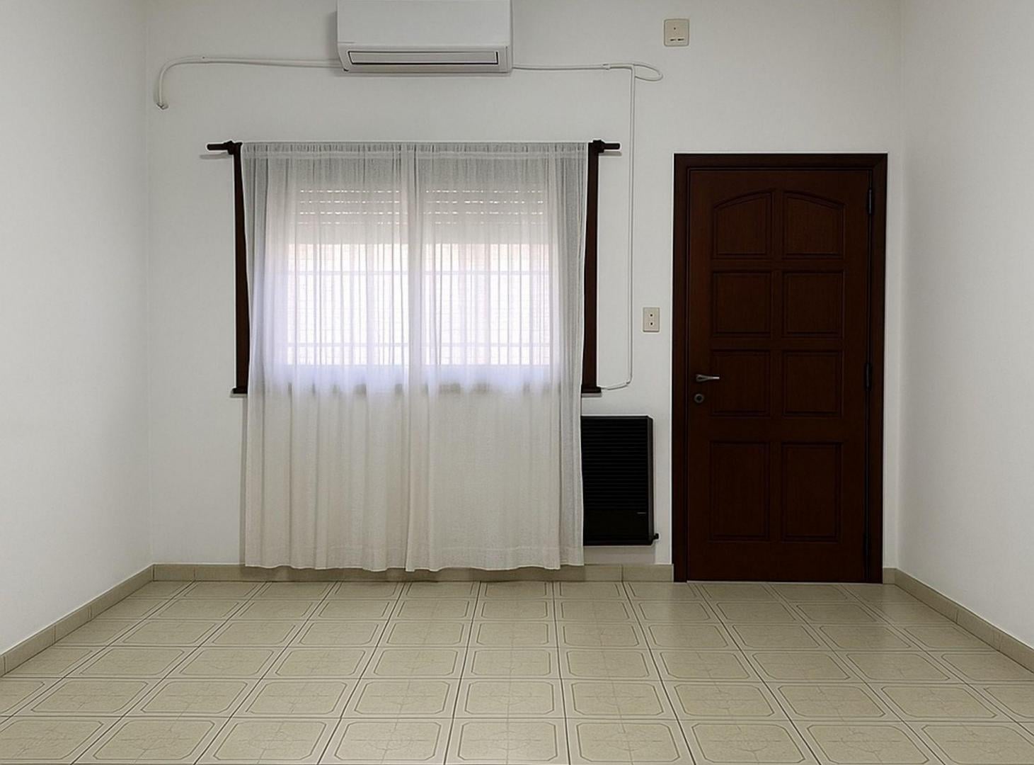 Foto de EXCELENTE CASA EN BANFIELD. APTA CREDITO, imagen 3