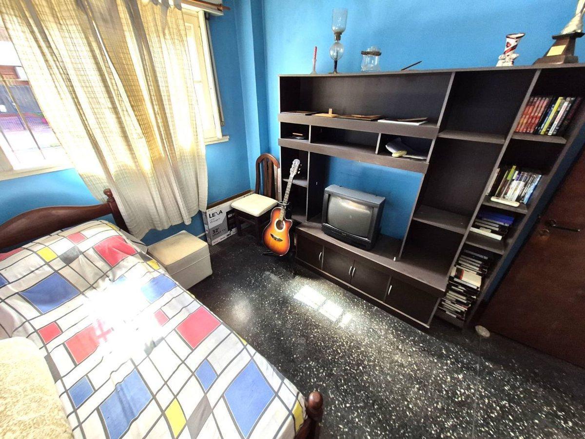 Foto de VENTA CASA 4 AMB-COCHERA-TERRAZA-PATIO-LANUS OESTE, imagen 5