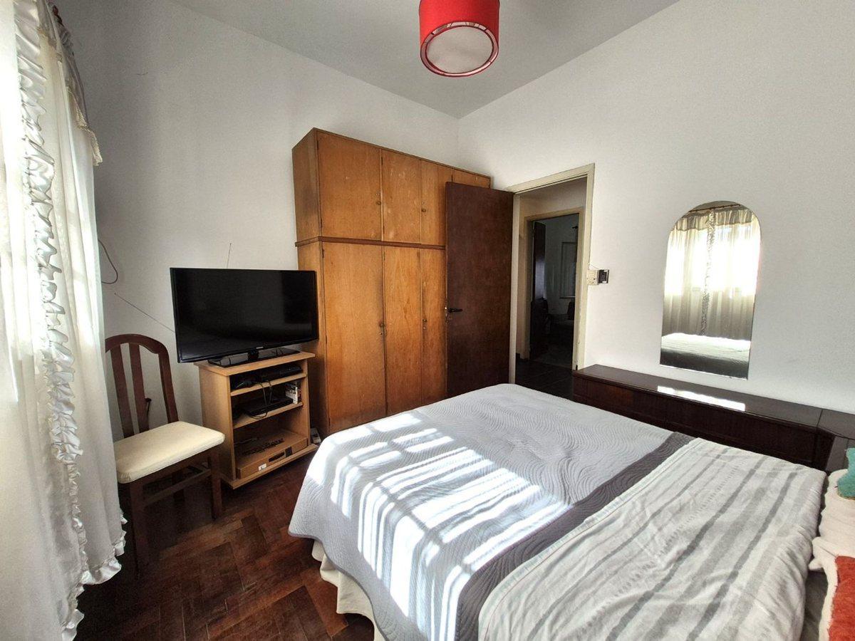 Foto de VENTA CASA 4 AMB-COCHERA-TERRAZA-PATIO-LANUS OESTE, imagen 3