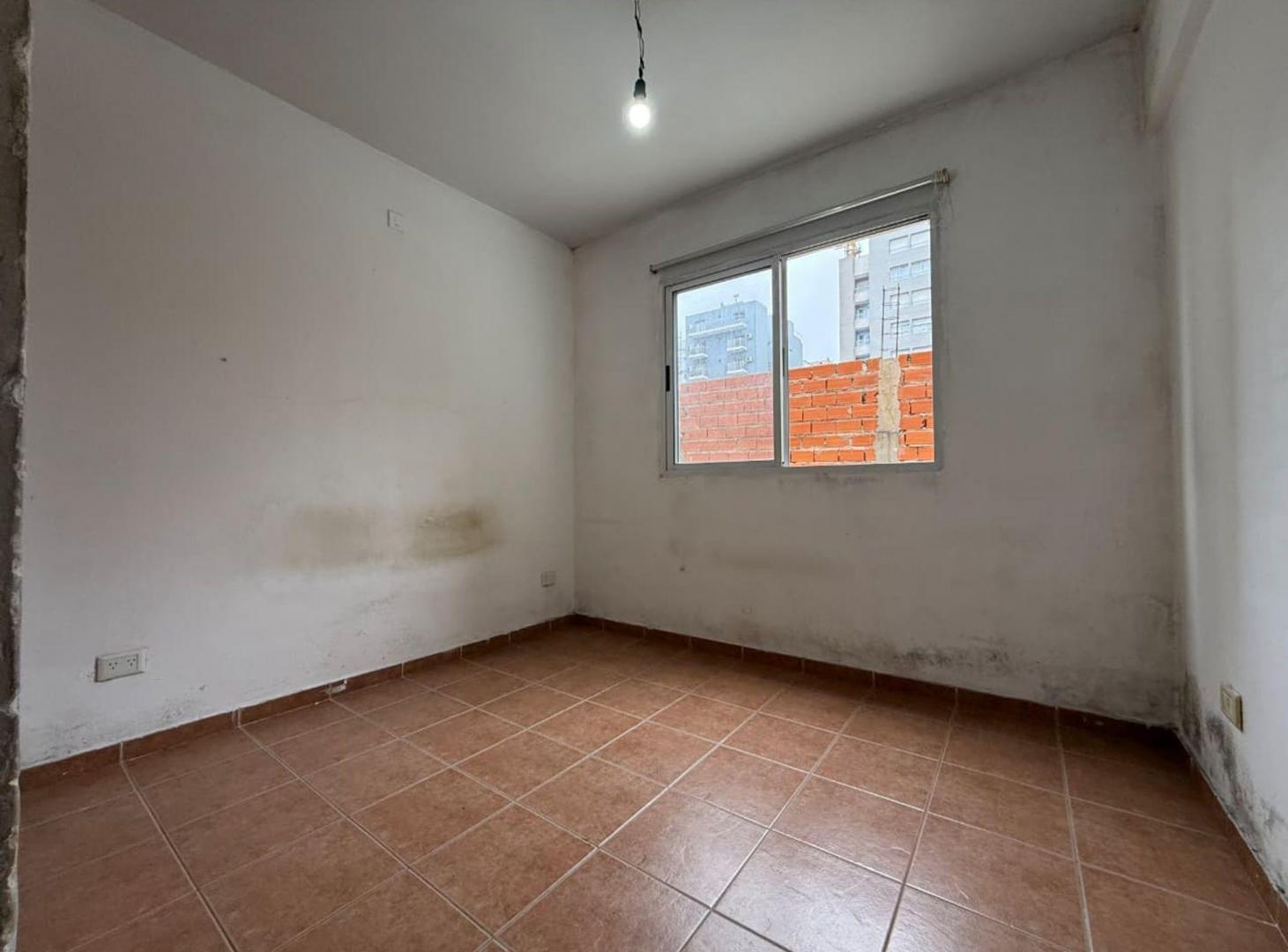 Foto de Depto en venta 2 amb c/balcón contrafrente Lanús O, imagen 4