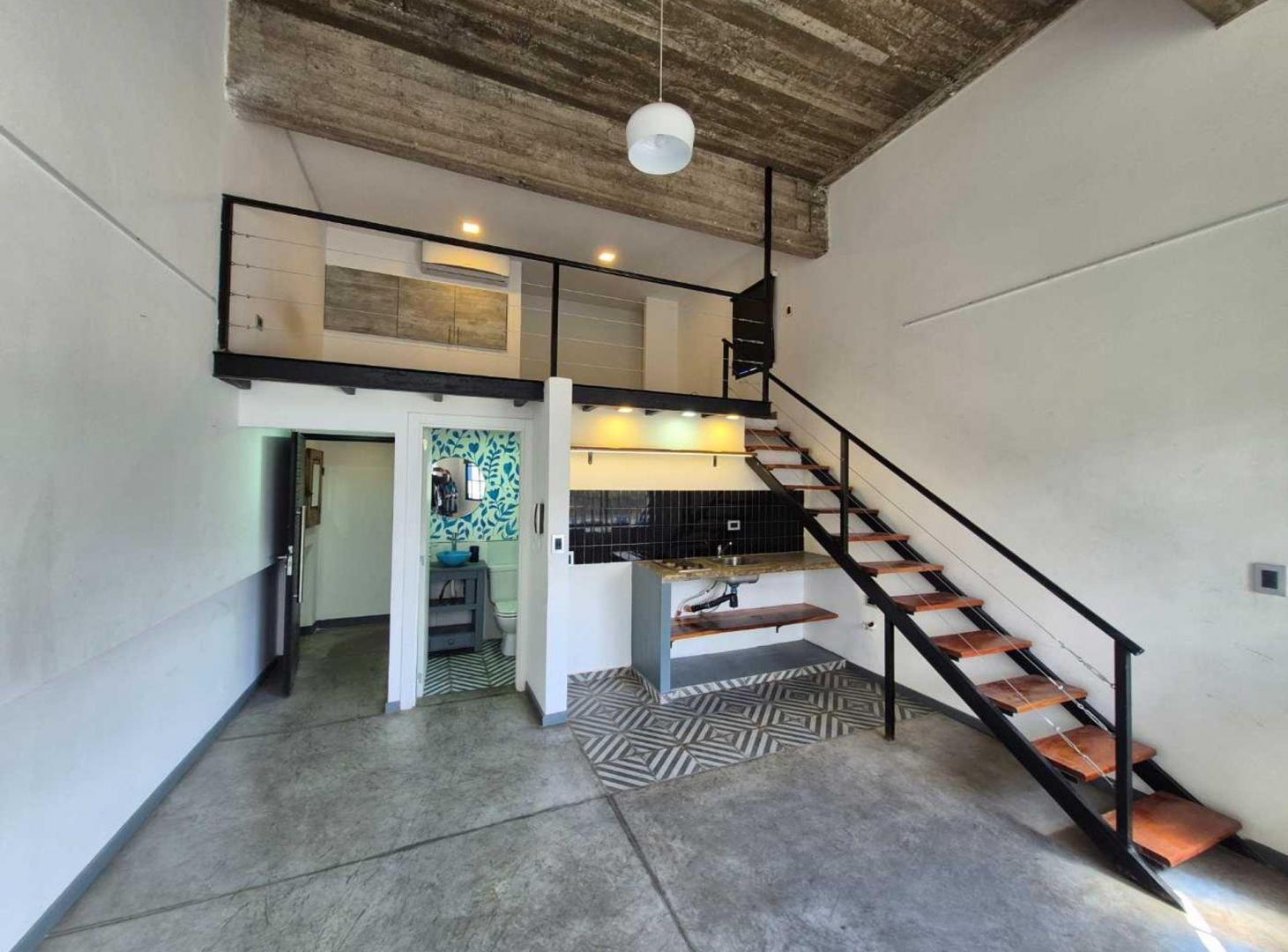 Foto de DEPTO TIPO LOFT CON ENTREPISO - EXCELENTE!! Lanus!, imagen 4