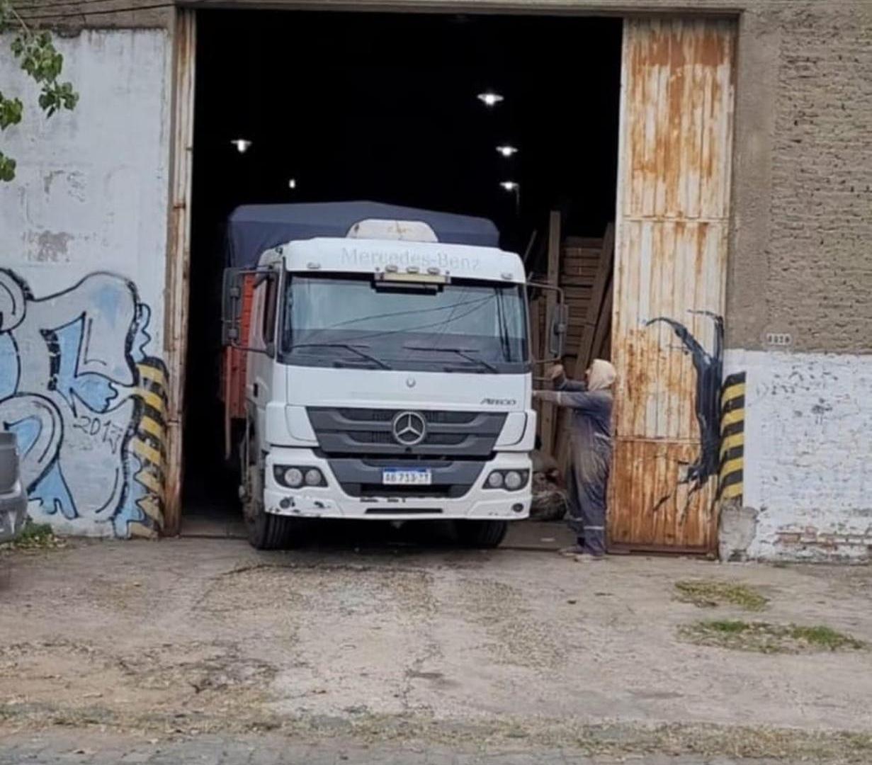 Foto de GALPON EN LANUS, imagen 4