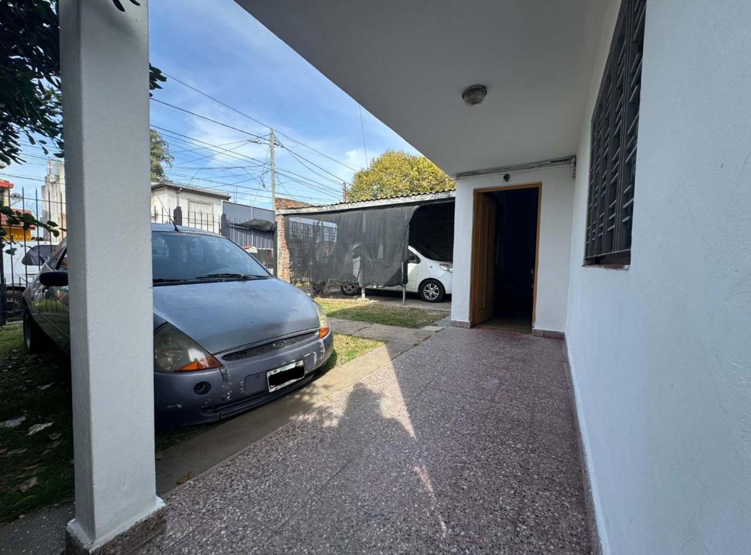 Foto de VTA CASA IDEAL PARA 2 FAMILIAS MONTE CHINGOLO, imagen 3
