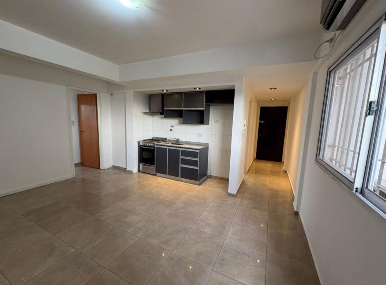 Foto de ALQUILER HERMOSO DEPTO 2 AMBIENTES EN LANUS OESTE, imagen 1