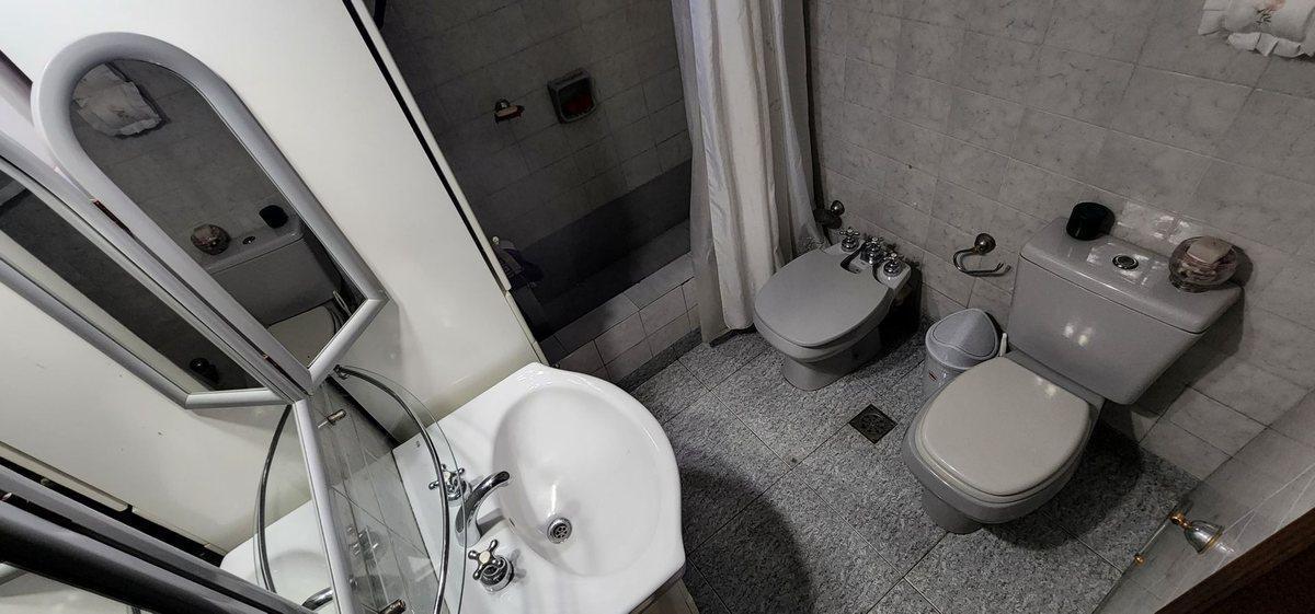 Foto de CASA ESTILO CHALET 3 AMB VENTA C/PATIO Y COCHERA, imagen 5