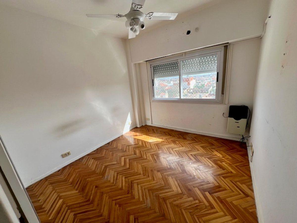 Foto de VENTA DPTO MUY LUMINOSO 3 AMB CONTRA FRENTE, imagen 2