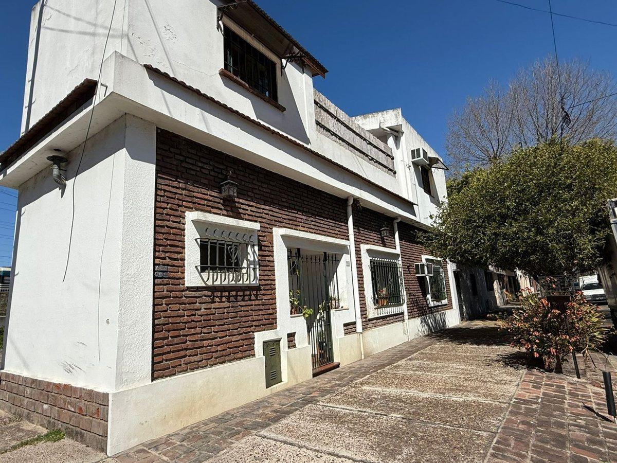 Foto de VENTA CASA 4 AMBTES.C/TERRAZA-PIÑEYRO-AVELLANEDA, imagen 1
