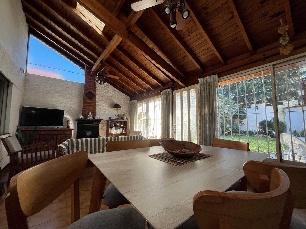 Foto de CASA DE 4 AMB EN TEMPERLEY, EXCELENTE APTA CREDITO, imagen 2