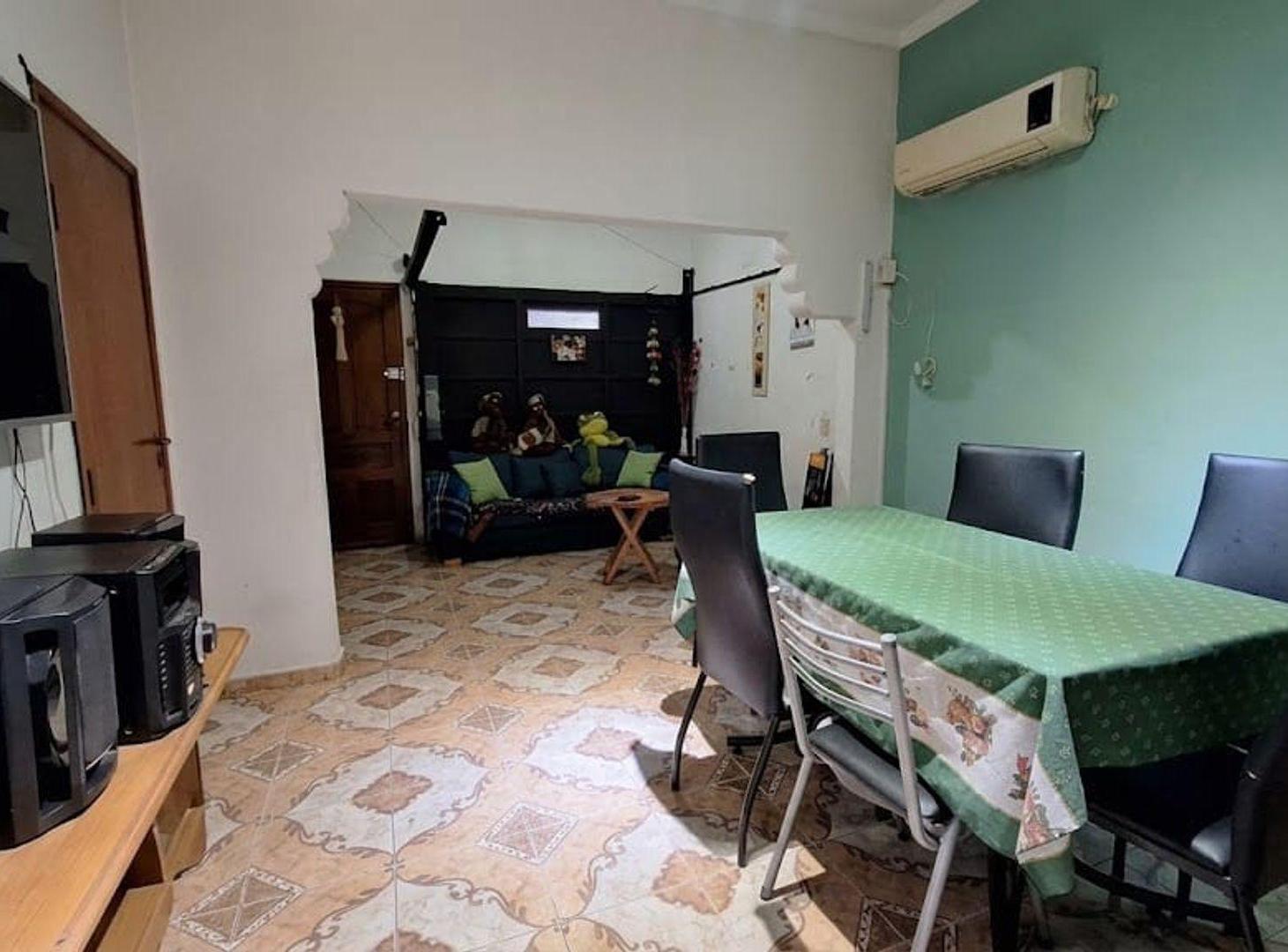 Foto de PH 3 AMB AL FTE CON TERRAZA. EXCELENTE UBICACIÓN, imagen 2