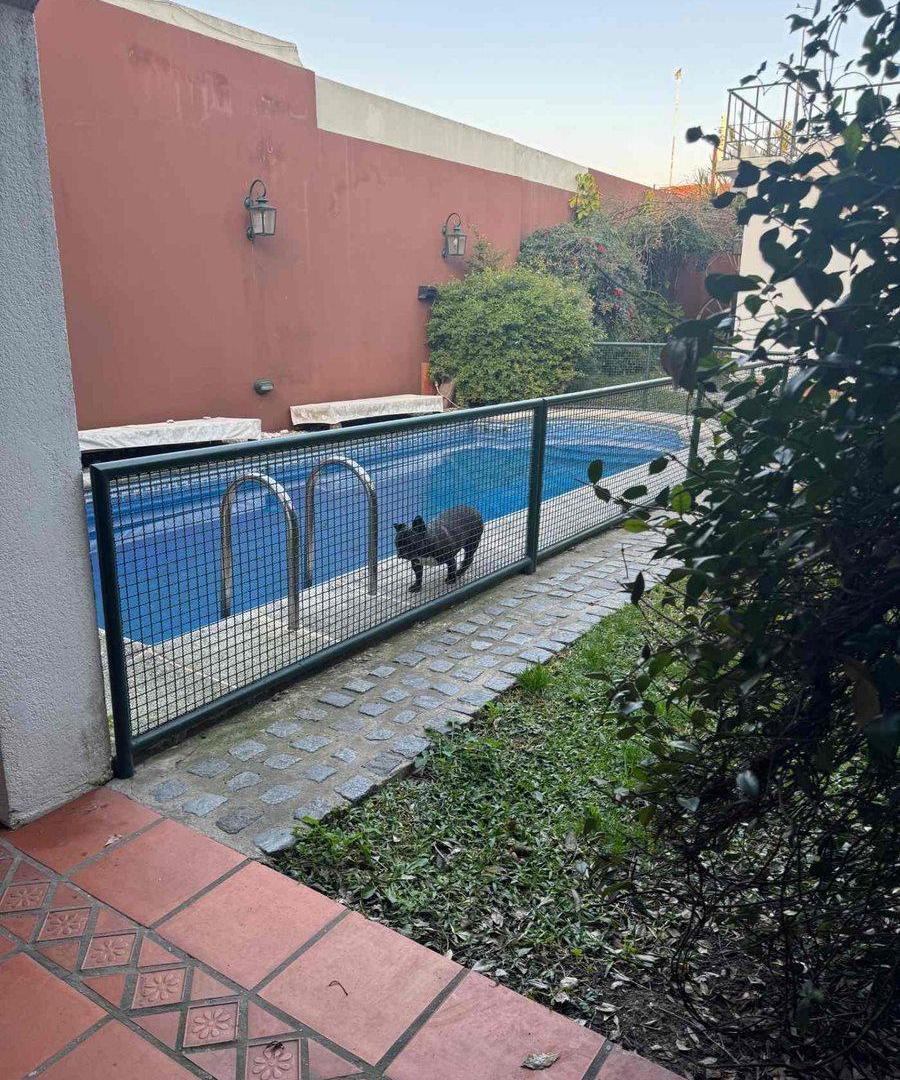 Foto de VENTA CASA BANFIELD C/ PISCINA APTO CREDITO, imagen 1