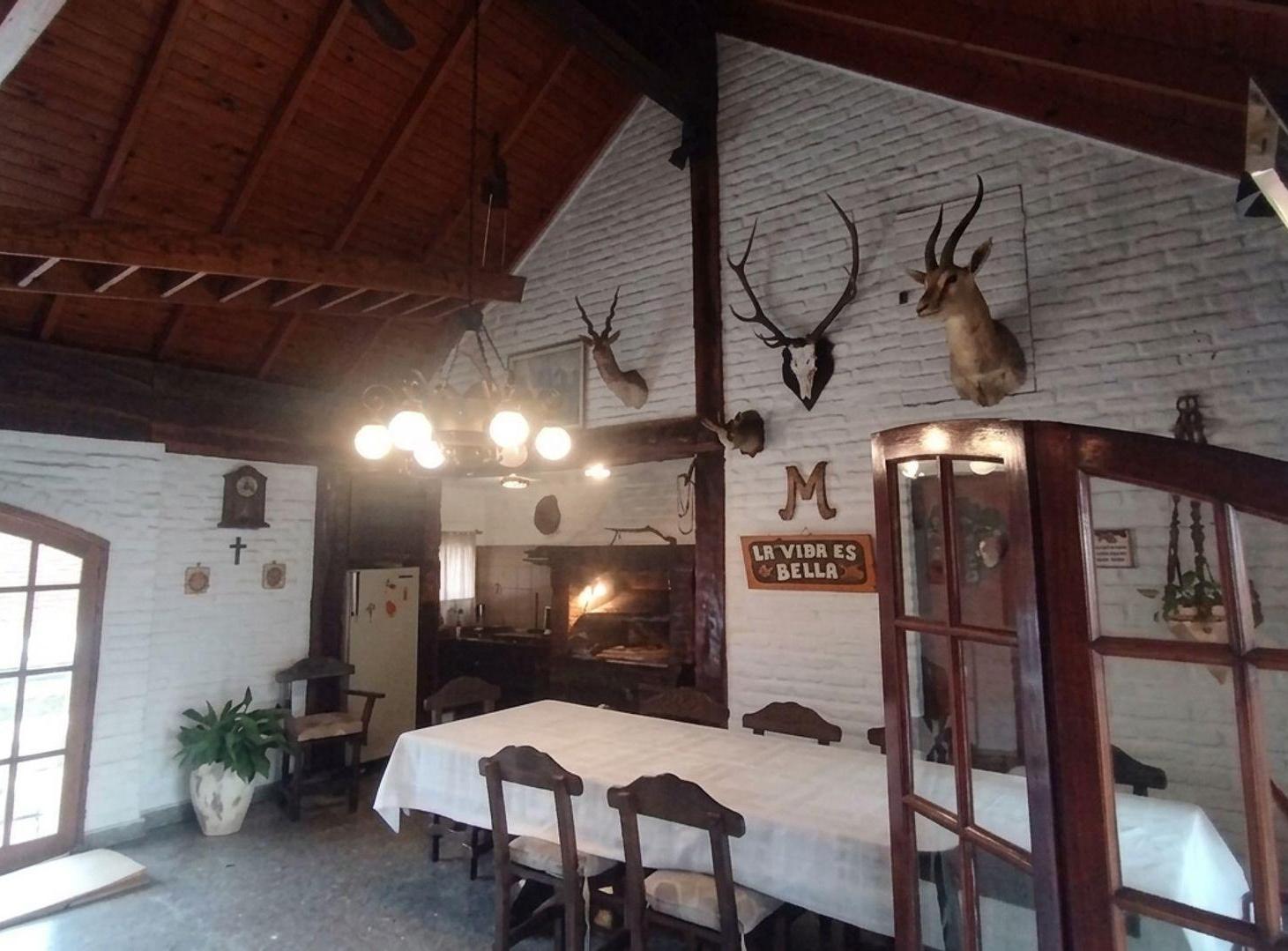 Foto de CASA CON PILETA PARQUE , PARRILLA ,Y ALTILLO, imagen 1