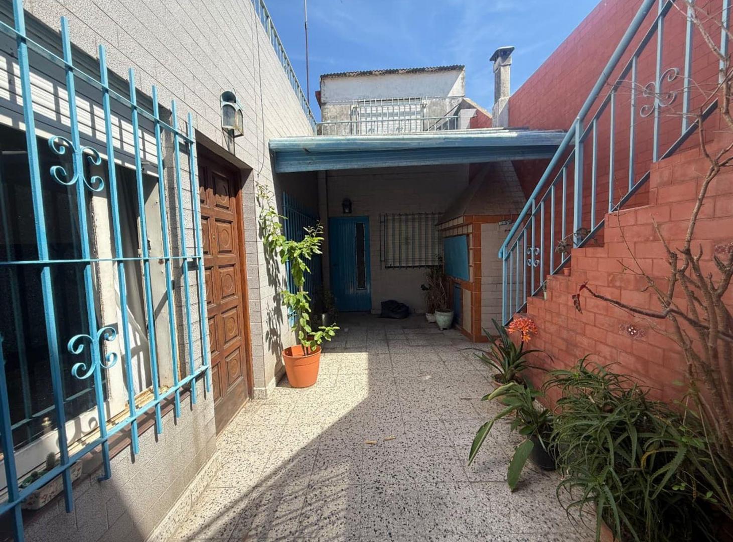 Foto de Casa 3 amb c/ patio , cochera p/ 2 autos y terraza, imagen 5