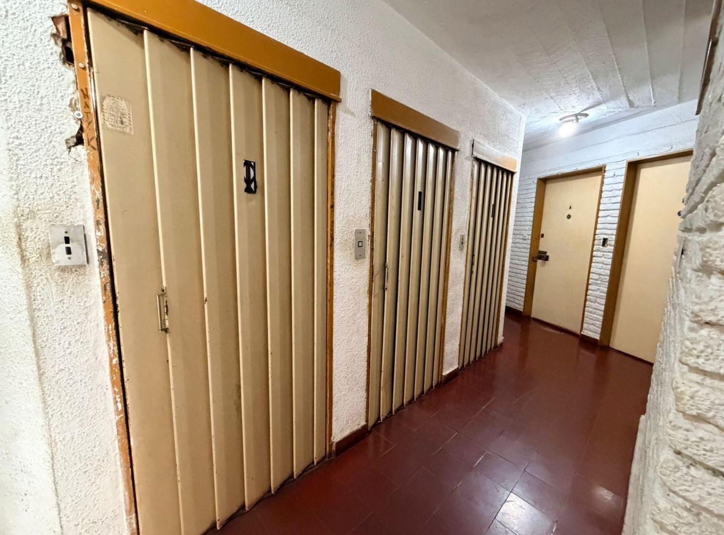 Foto de DPTO 4 AMBIENTES EN VENTA EN SARANDI- AVELLANEDA, imagen 4
