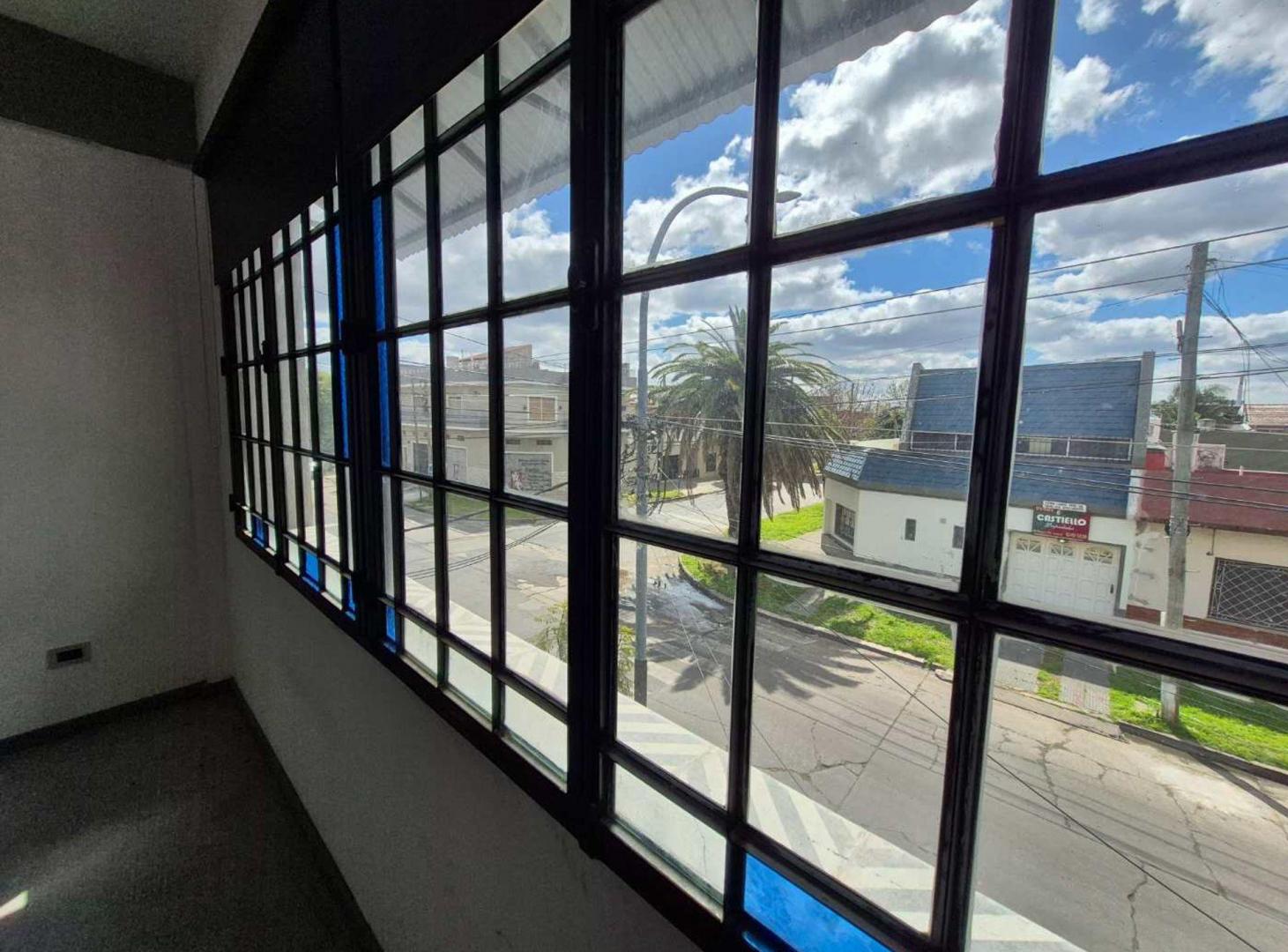 Foto de DEPARTAMENTO TIPO LOFT - MONO - EXCELENTE! Lanus, imagen 5