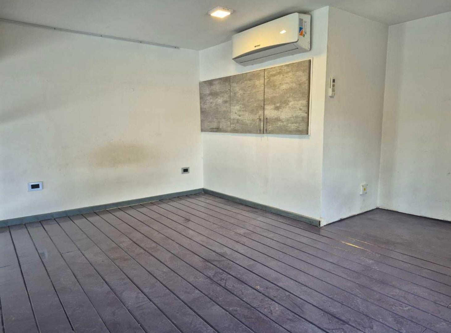 Foto de DEPTO TIPO LOFT CON ENTREPISO - EXCELENTE!! Lanus!, imagen 3