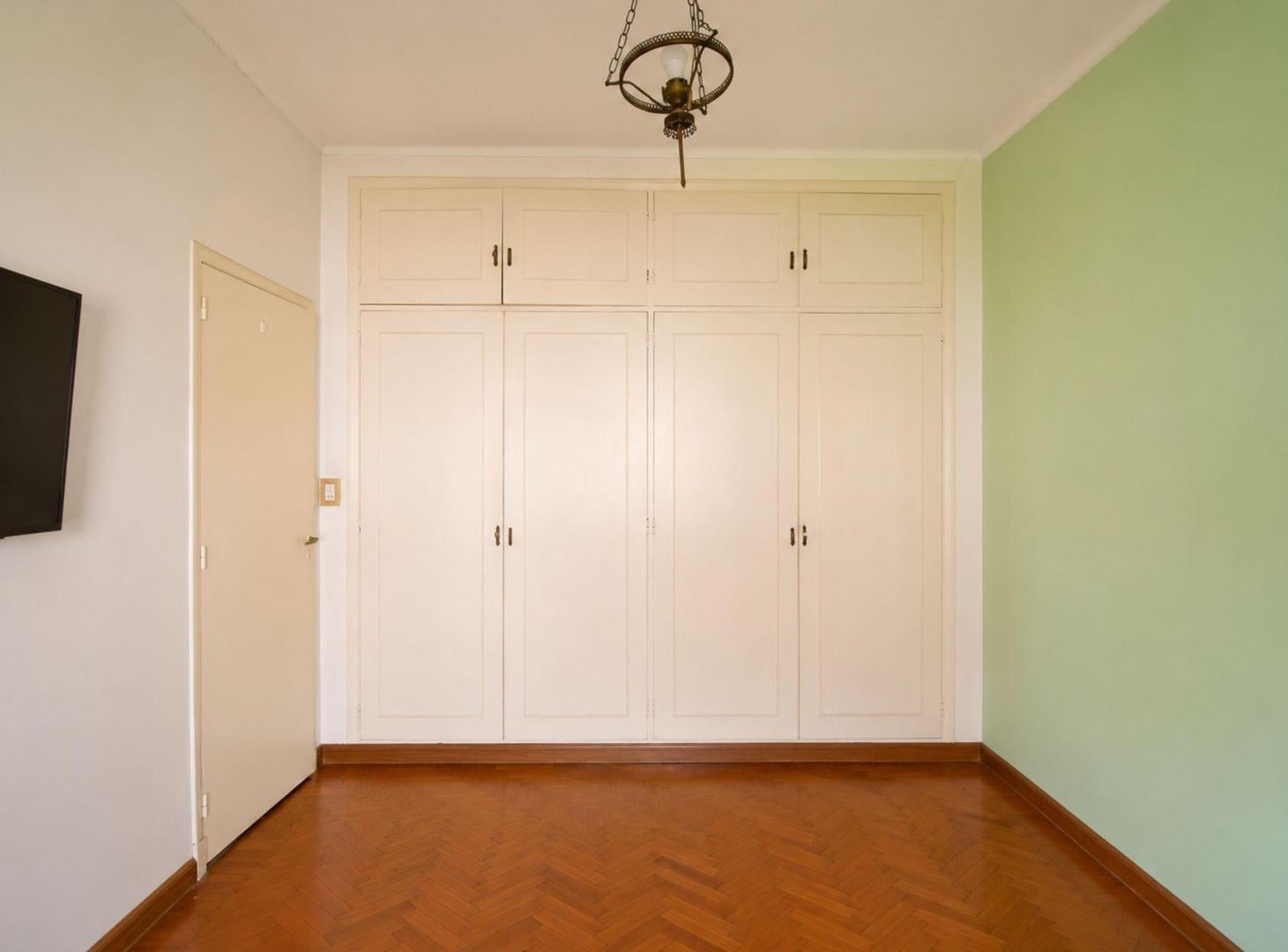 Foto de Hermoso chalet de 3 ambientes con quincho y parque, imagen 5