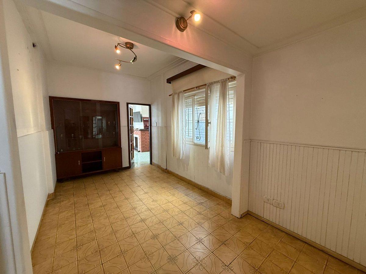 Foto de CASA 4 AMB C/COCHERA, PATIO Y TERRAZA LOTE PROPIO, imagen 5