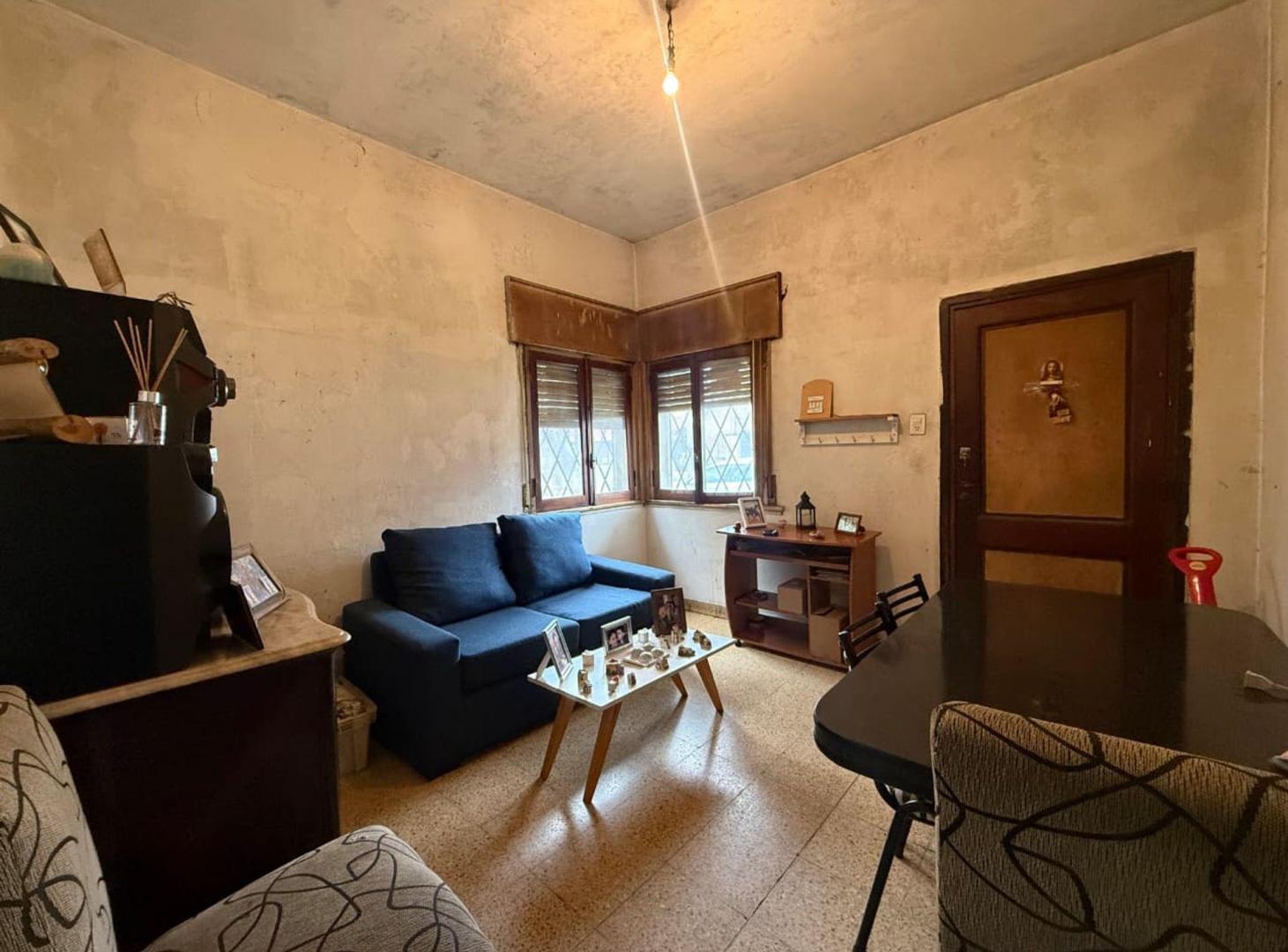 Foto de Ph 4 amb en venta al frente c/ cochera y jardín, imagen 3