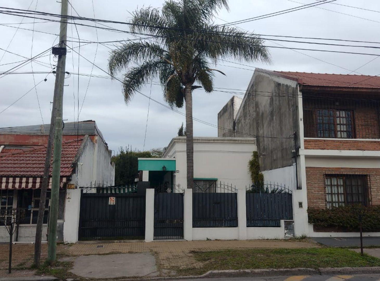 Foto de CASA EN VENTA C/CUARTO HUESP. PILETA PARQUE Y COCH, imagen 1