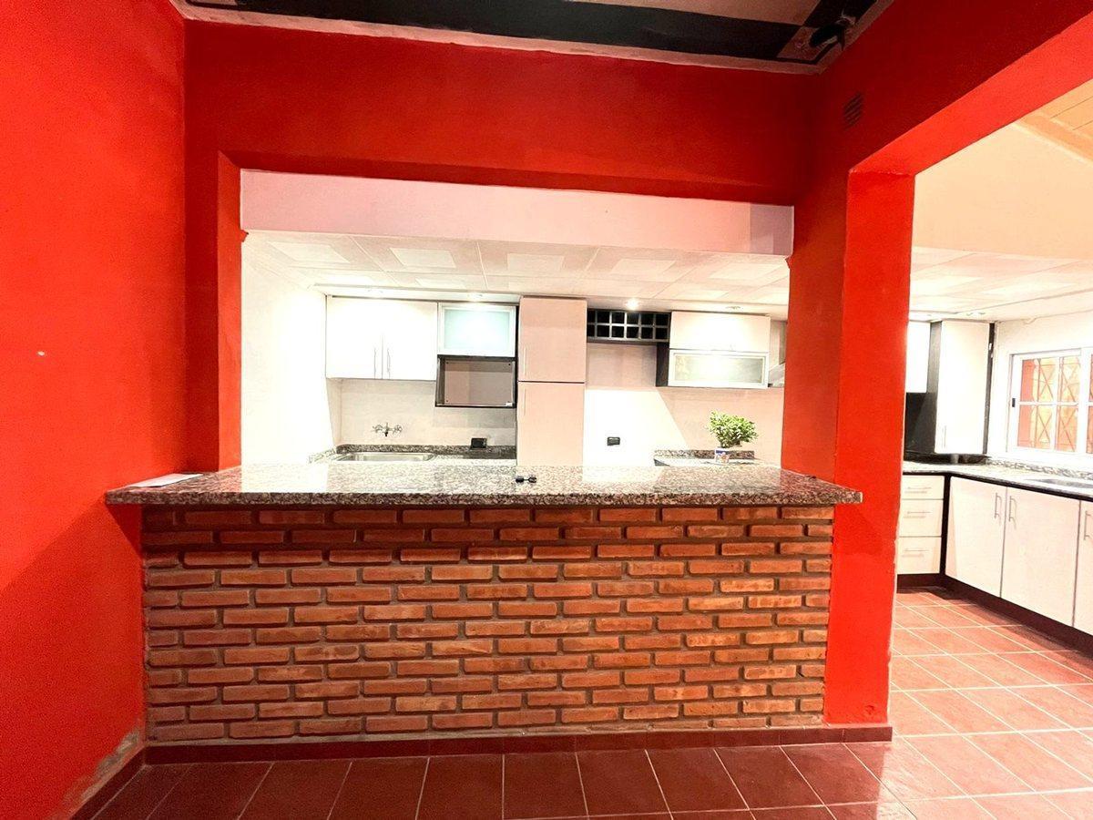 Foto de Venta Casa 3 amb con Patio cochera y parrilla, imagen 3