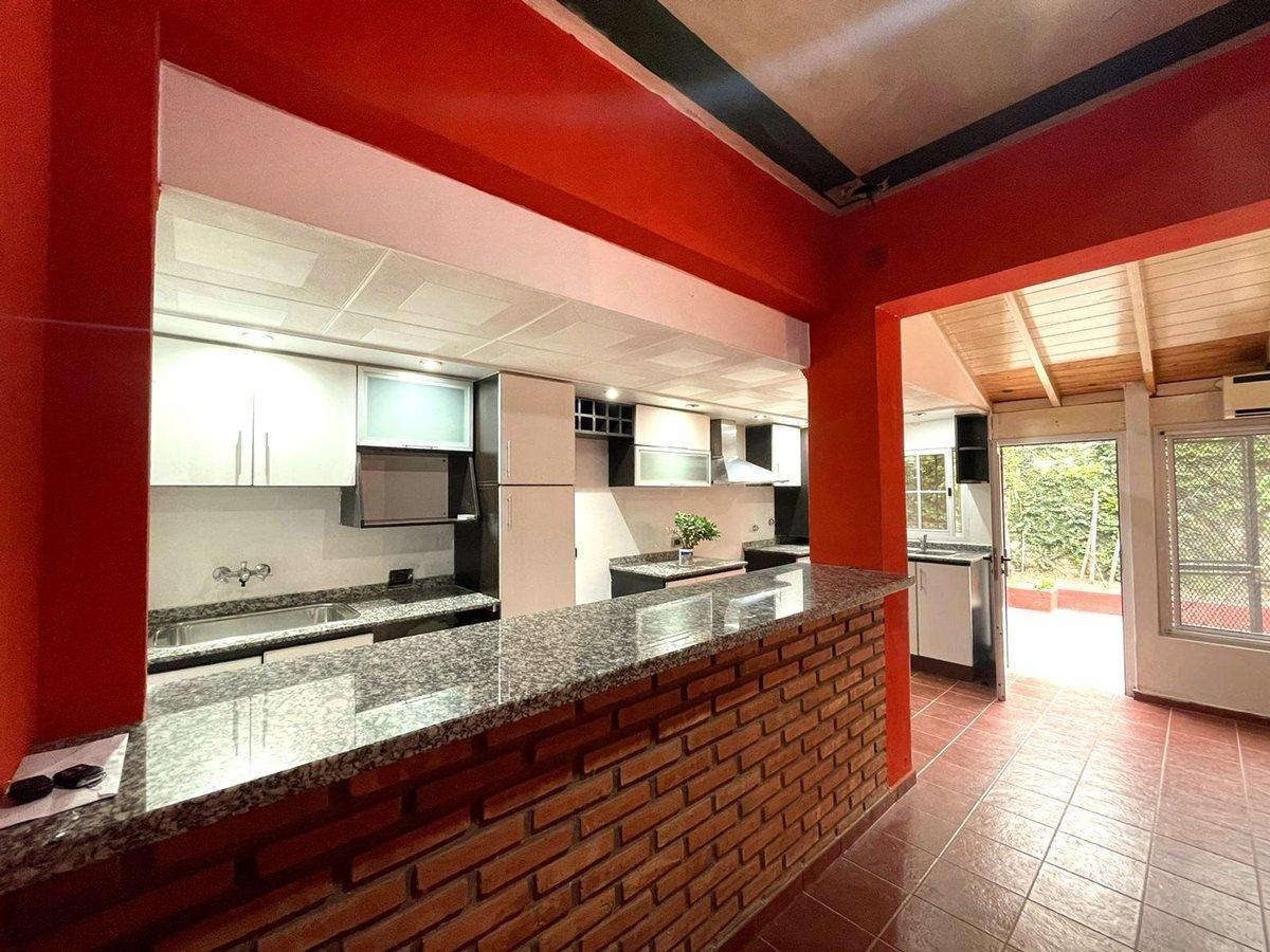 Foto de Venta Casa 3 amb con Patio cochera y parrilla, imagen 1