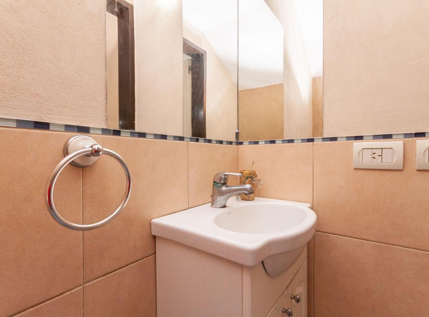 Foto de VENTA DÚPLEX 2 DORMITORIOS - PIÑEYRO, imagen 5