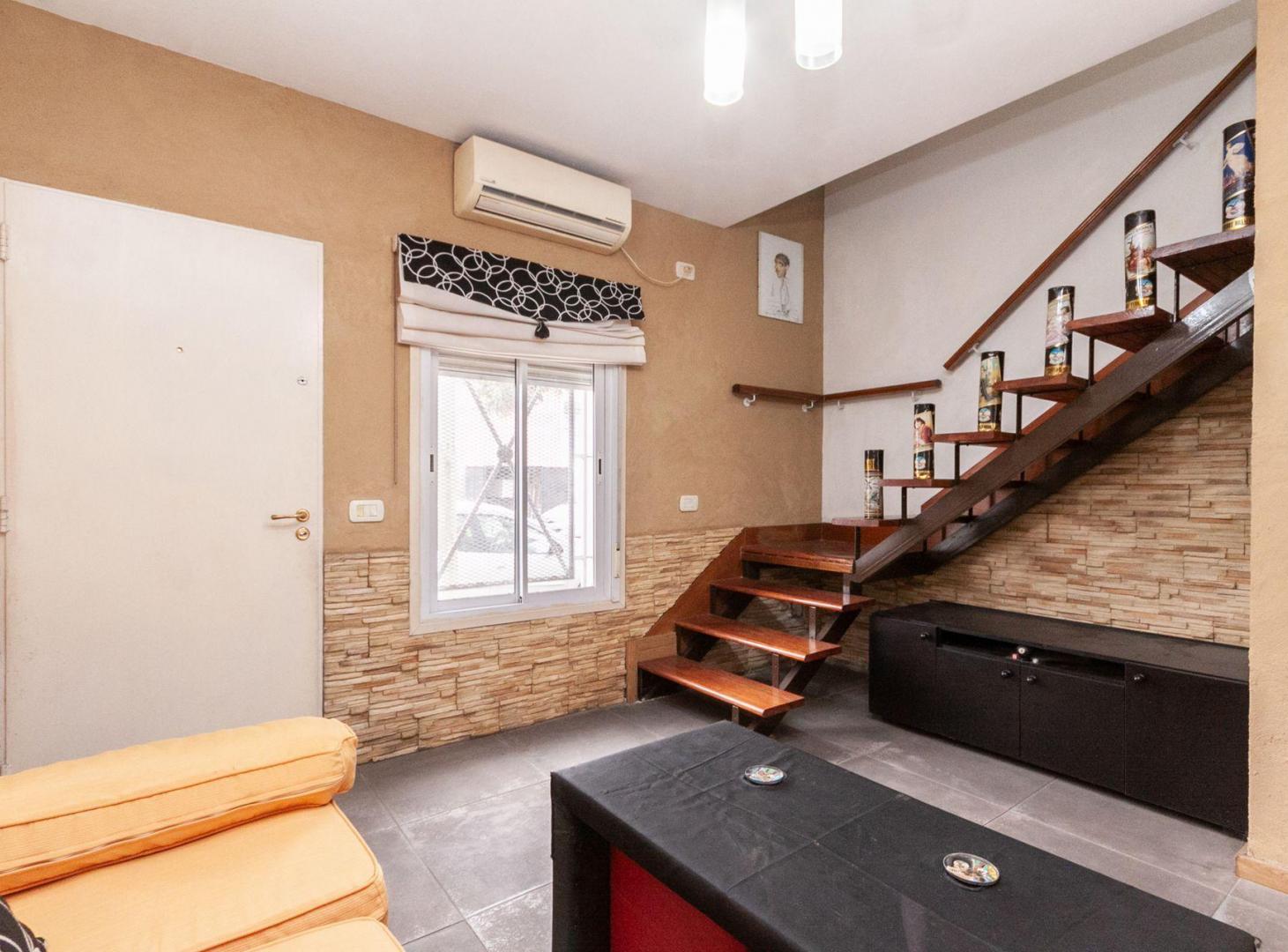 Foto de VENTA DÚPLEX 2 DORMITORIOS - PIÑEYRO, imagen 3