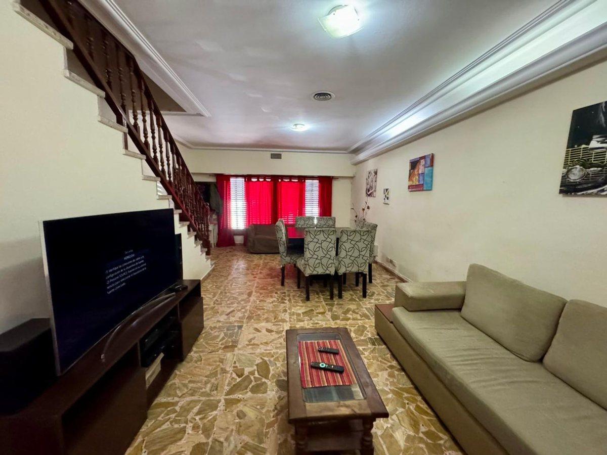 Foto de VTA CASA 4 AMB / COCHERA / PATIO / BUENA UBICACION, imagen 5